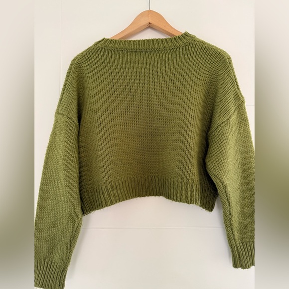 debut “Dreamer” Cropped Sweater, size medium. - Picture 4 of 7